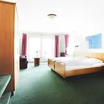Hotel-gasthof Neumuehle 3*