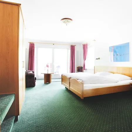 Hotel-gasthof Neumuehle 3*