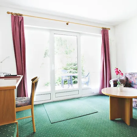 Hotel-gasthof Neumuehle 3*